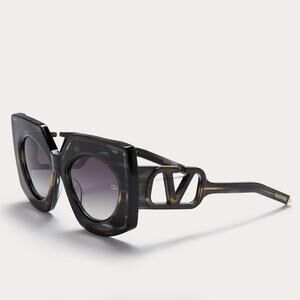 New! Valentino V SOUL VLS 127A Designer Black Swirl Sunglasses, Authentic